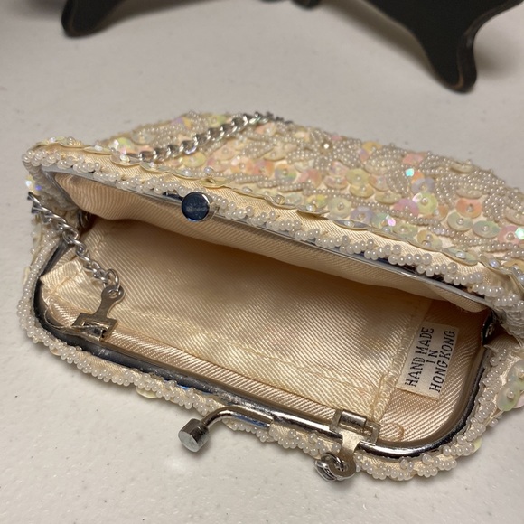 Sequin and Beaded Handbag - Picture 8 of 9